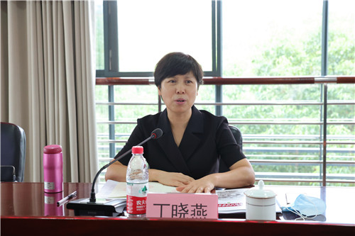 丁晓燕.jpg