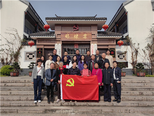 合影.jpg